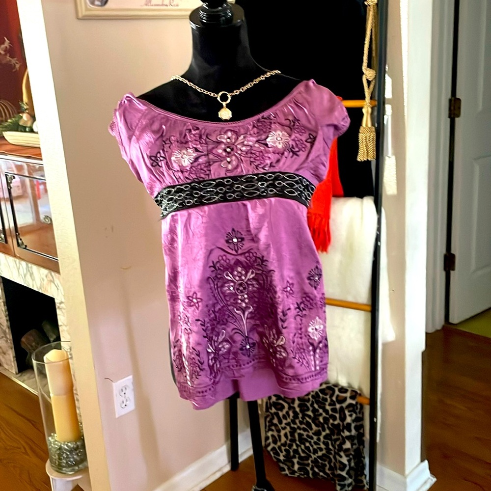 Light purple silk blouse. Embroidery design black white and black stone work